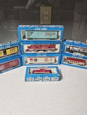 Vintage 80s HO Scale Life-Like Campbell Soup Brands 8 Car Train Set